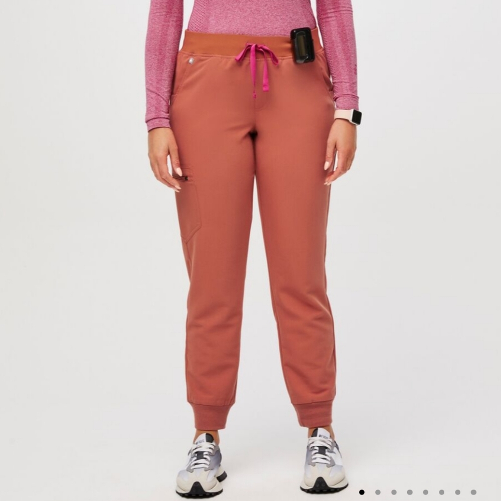 Figs Zamora Jogger Scrub Pants XS Regular - Terracotta
